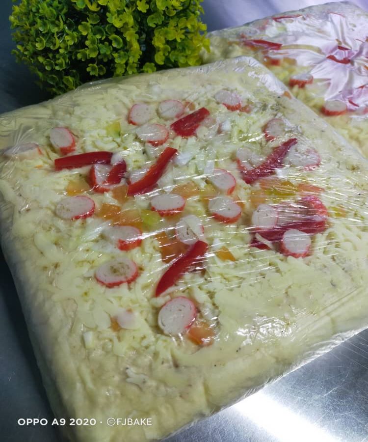 Pizza Cheszy Cheese Crab